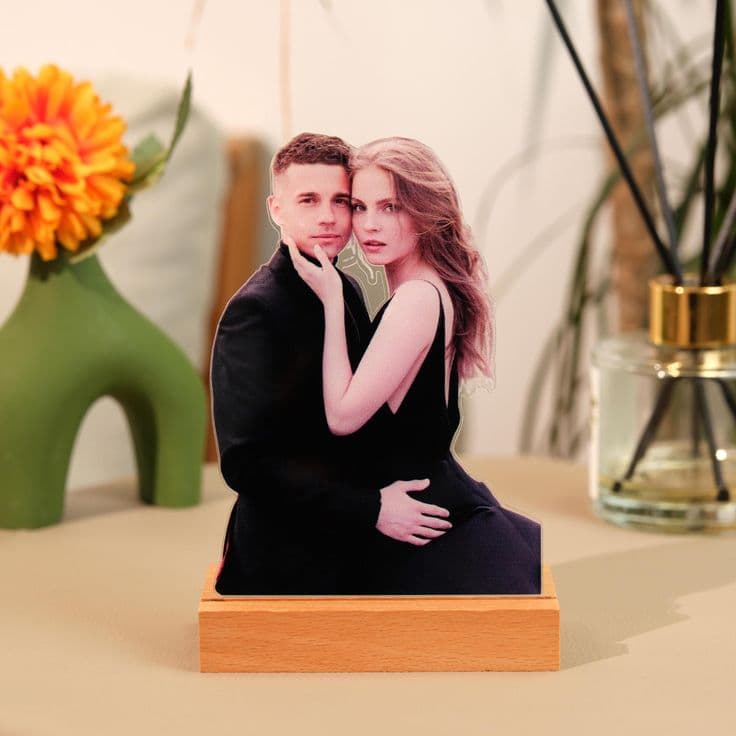 Couple Photo Cutout